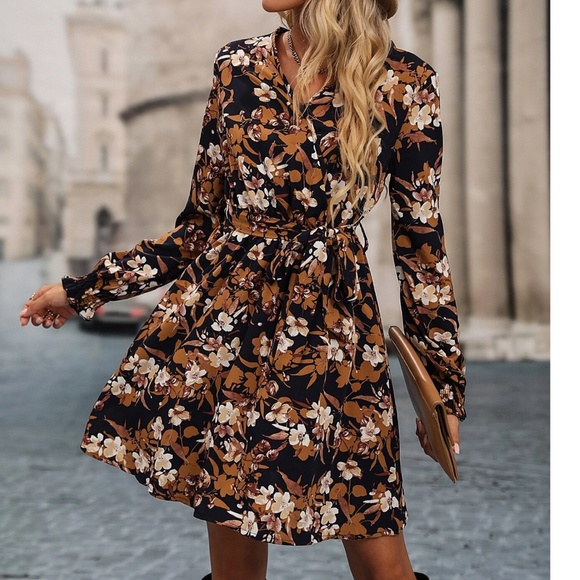 Boho Floral Print Surplice Belted Dress - Picture 3 of 5